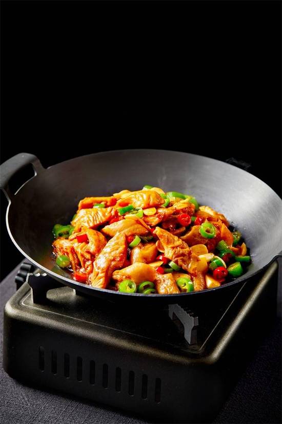 GRIDDLE PORK INTESTINES 干锅肥肠